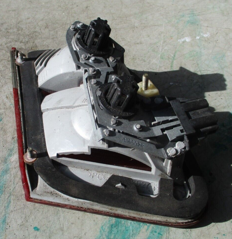MERCEDES-BENZ E-CLASS W210 OSR DRIVER SIDE REAR TAIL LIGHT A2108204064