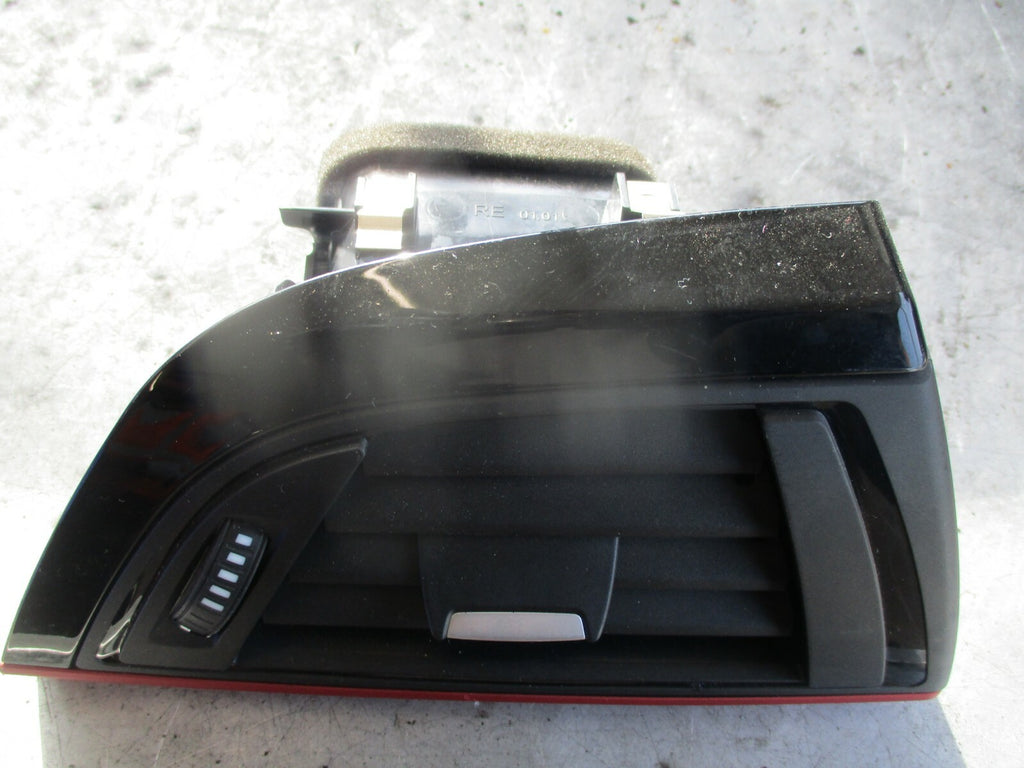 BMW 1 SERIES F20 F21 DASHBOARD  AIR VENT ORANGE 920535607