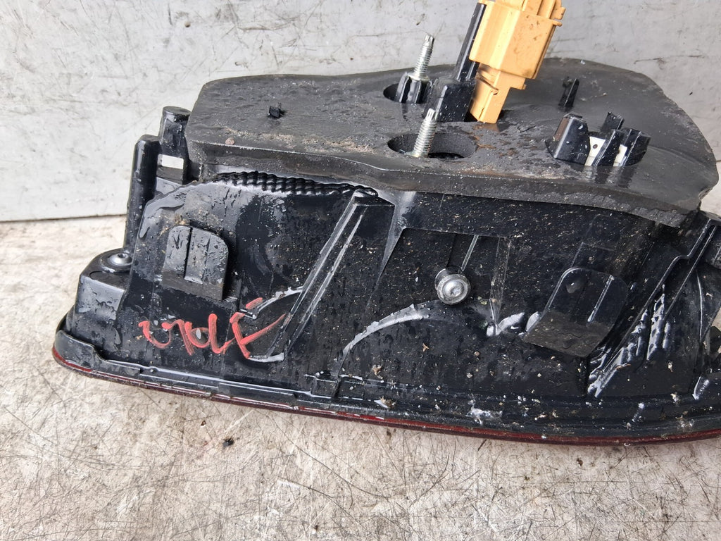 2013 VOLKSWAGEN GOLF MK7 NSR PASSENGER SIDE REAR LEFT INNER TAIL LIGHT 5G0945093