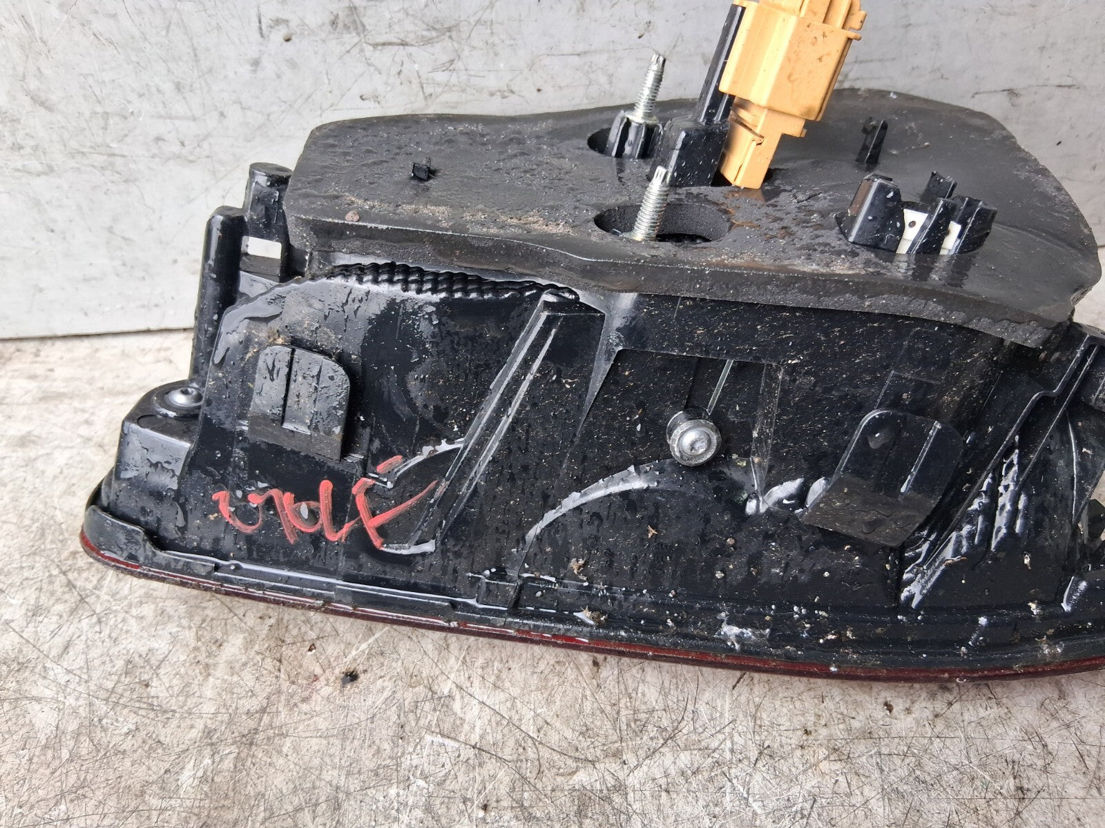 2013 VOLKSWAGEN GOLF MK7 NSR PASSENGER SIDE REAR LEFT INNER TAIL LIGHT 5G0945093