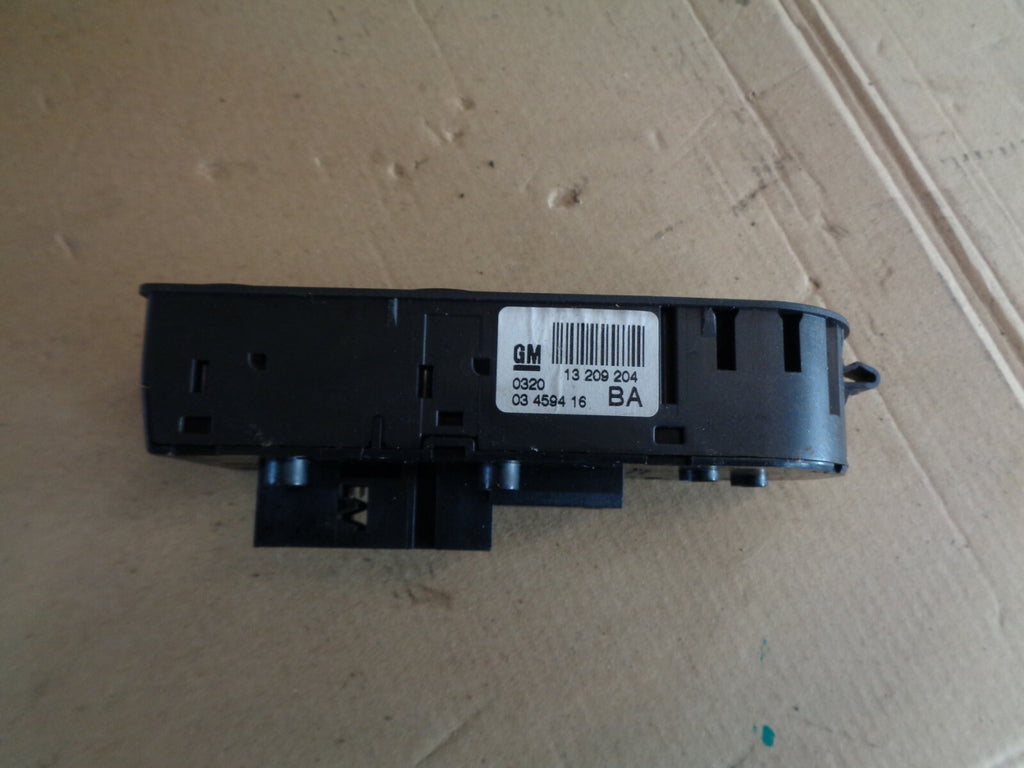 VAUXHALL ZAFIRA B 2010 DRIVER SIDE FRONT 4 WAY WINDOW MIRROR SWITCH 13209204