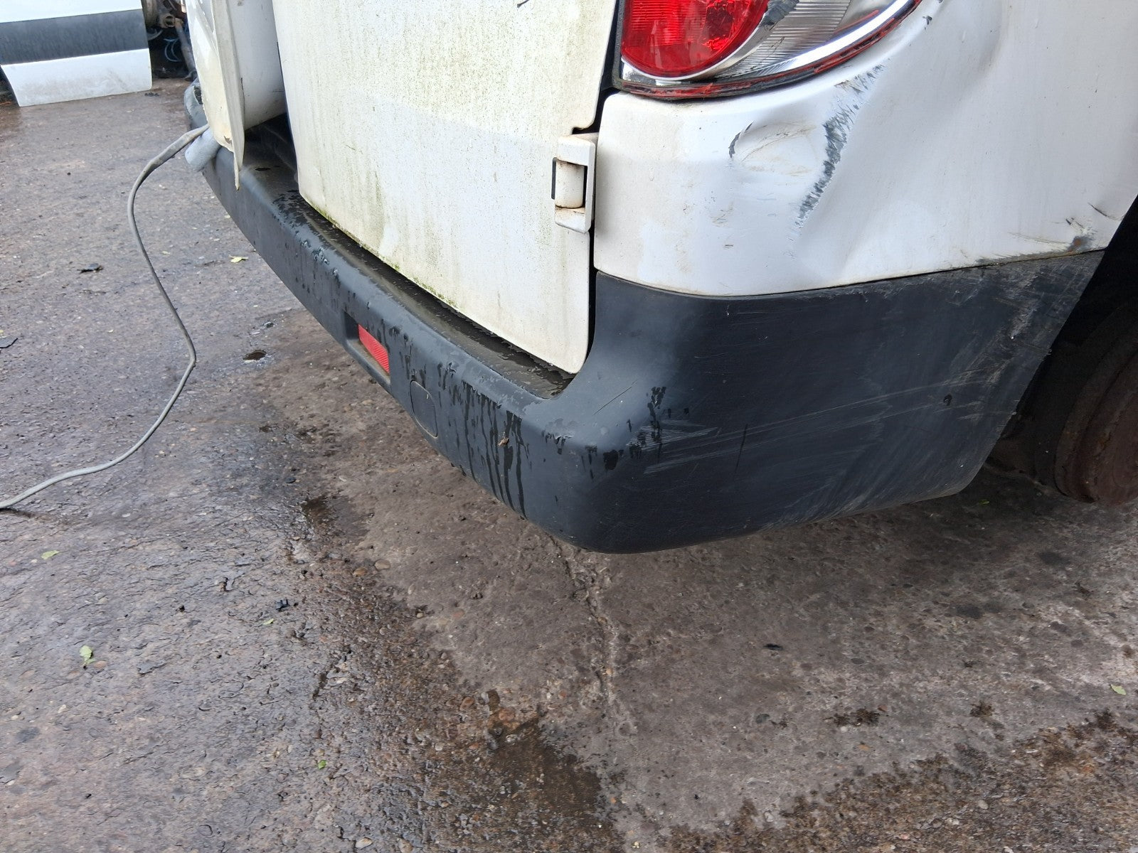 2018 NISSAN NV200 REAR COMPLETE BUMPER BLACK