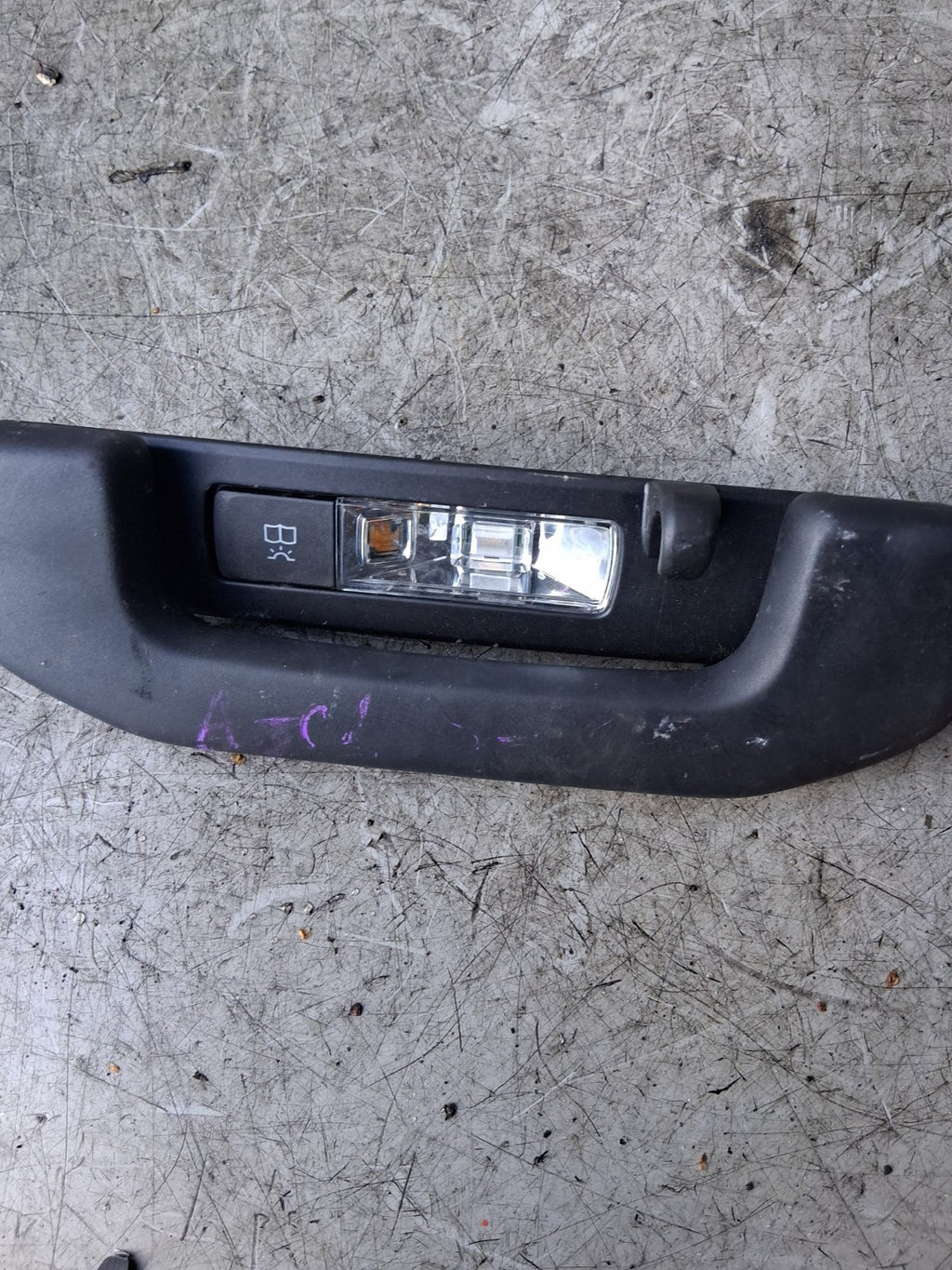 2021 MERCEDES A CLASS INTERIOR ROOF CEILING GRAB HANDLE AND LIGHT A0009064805