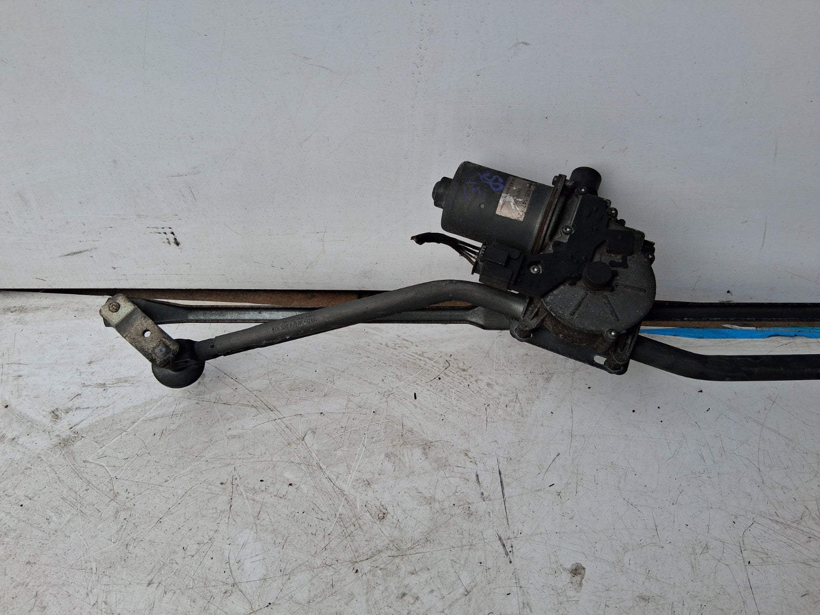 2016 MERCEDES SPRINTER W906 FRONT WINDSCREEN WIPER MOTOR LINKAGE 405147