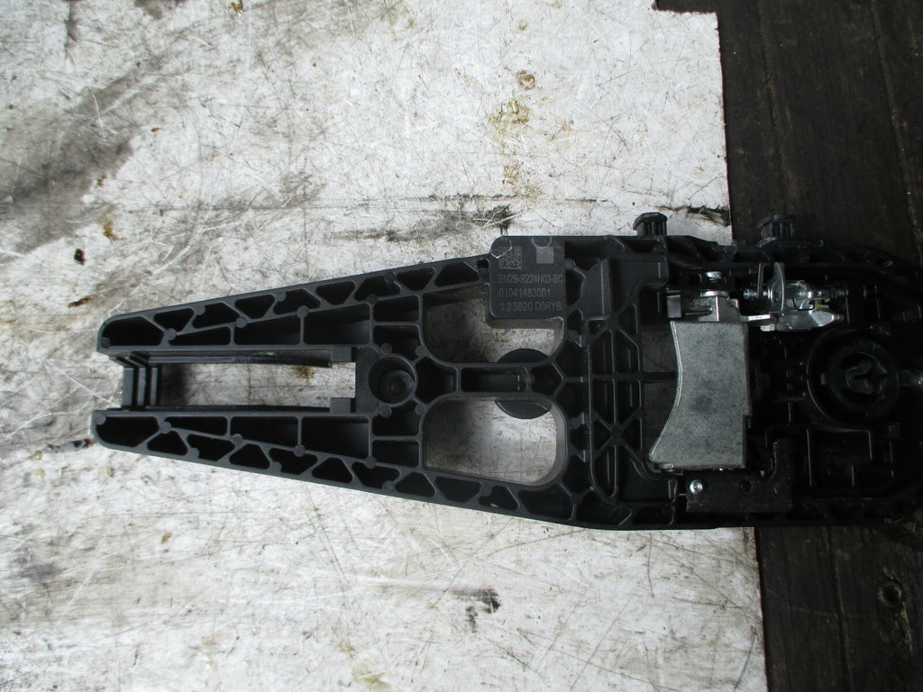 FORD GALAXY MK4 2020 NS PASSENGER DOOR HANDLE BRACKET ASSEMBLY EM2B-R224N03-BC