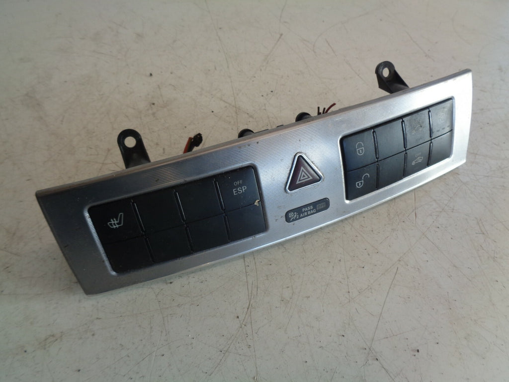 MERCEDES BENZ C CLASS 2005 W203 SEAT HEATING & HAZARD SWITCHES A2038216281