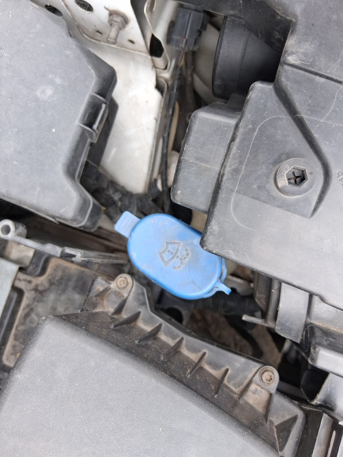 2015 FORD TRANSIT COURIER MK1 WINDSCREEN WASHER WATER BOTTLE TANK RESERVOIR