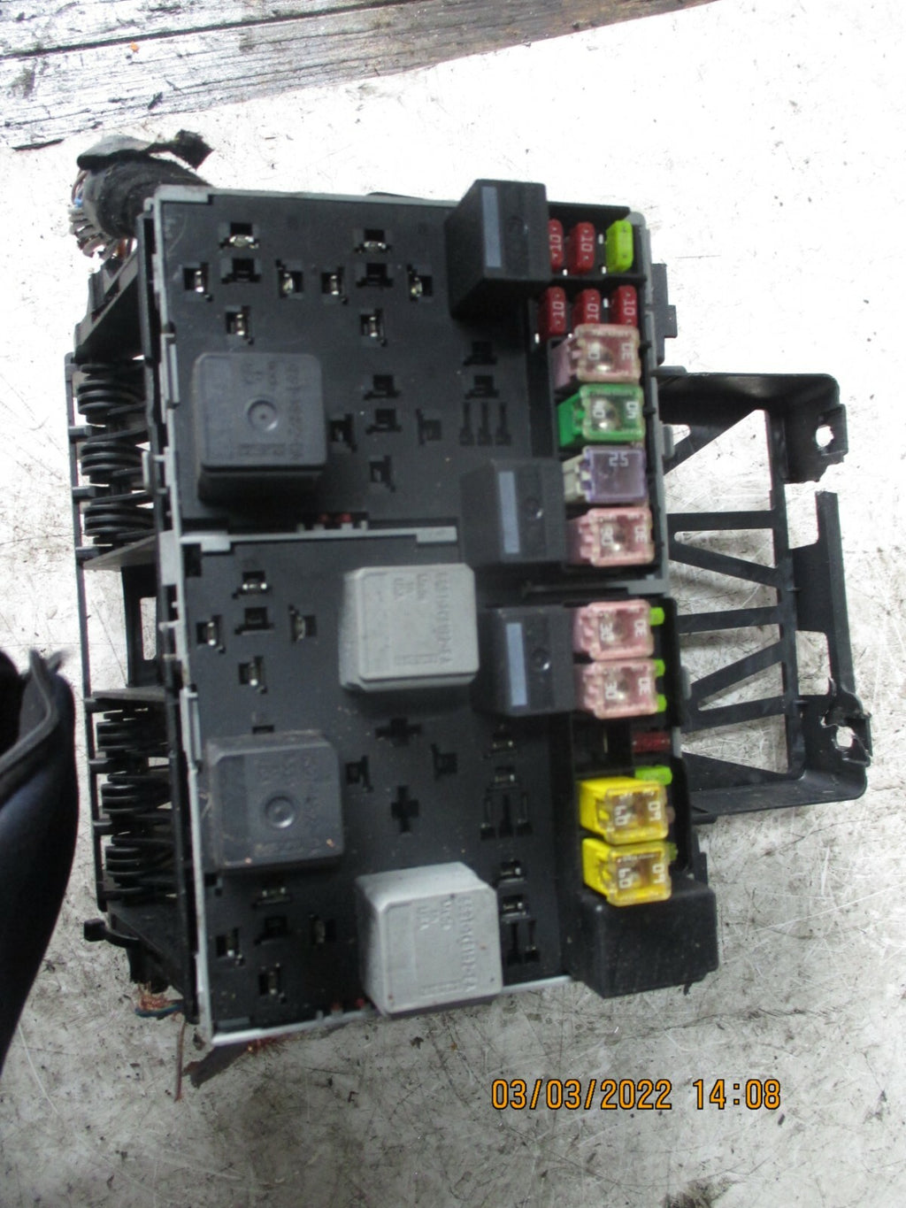 FORD TRANSIT MK7 2009 2.2 DIESEL FUSE RELAY BOX