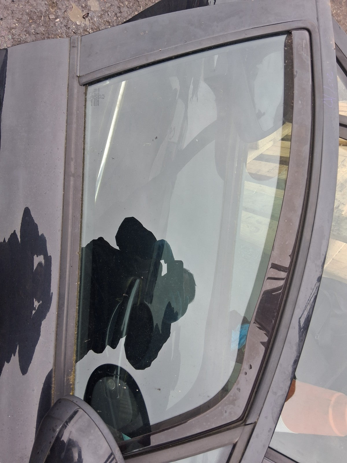 2012 PEUGEOT 207 OSF DRIVER SIDE FRONT RIGHT COMPLETE DOOR WITH WING MIRROR