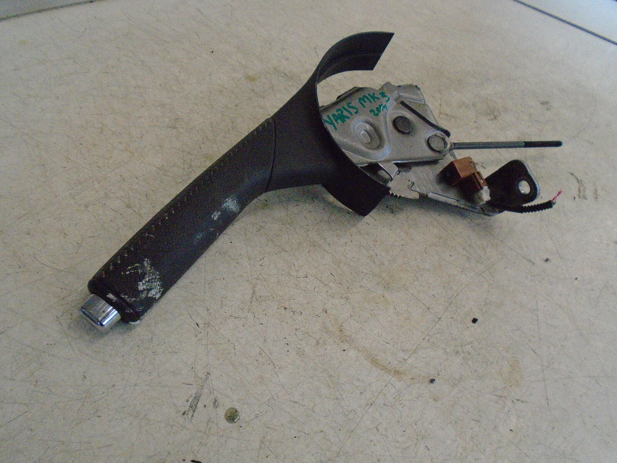 TOYOTA YARIS MK3 2014 PARKING HANDBRAKE LEVER MECHANISM