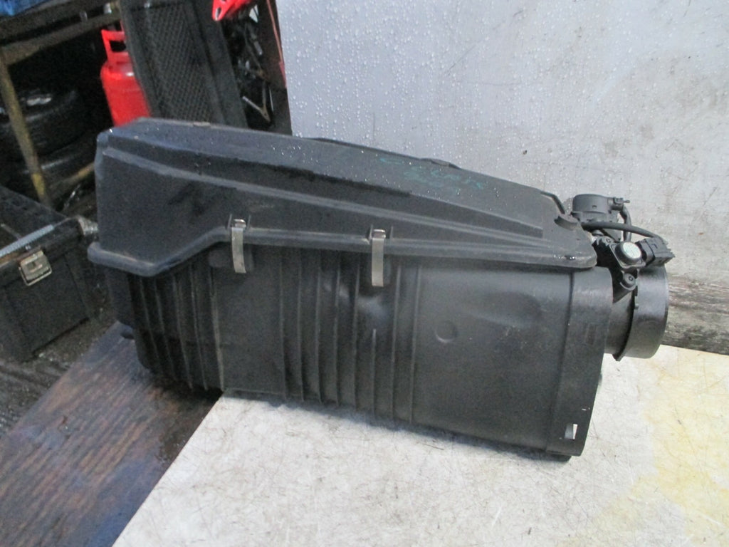 MERCEDES BENZ C CLASS W204 2009 2.1 DIESEL AIR FILTER BOX A6460902001