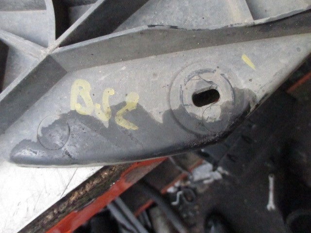 2012 VAUXHALL VIVARO FRONT RADIATOR COOLANT RAD FAN MOTOR 8200817125