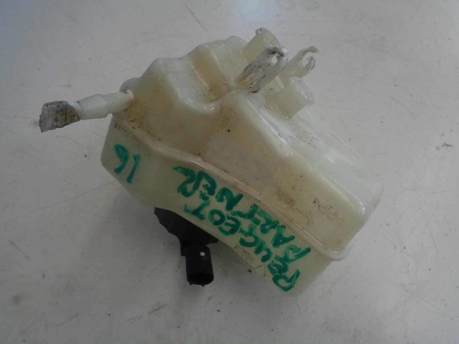 PEUGEOT PARTNER 2016 MK2 1.6 DIESEL HDI FLUID TANK RESERVOIR BOTTLE