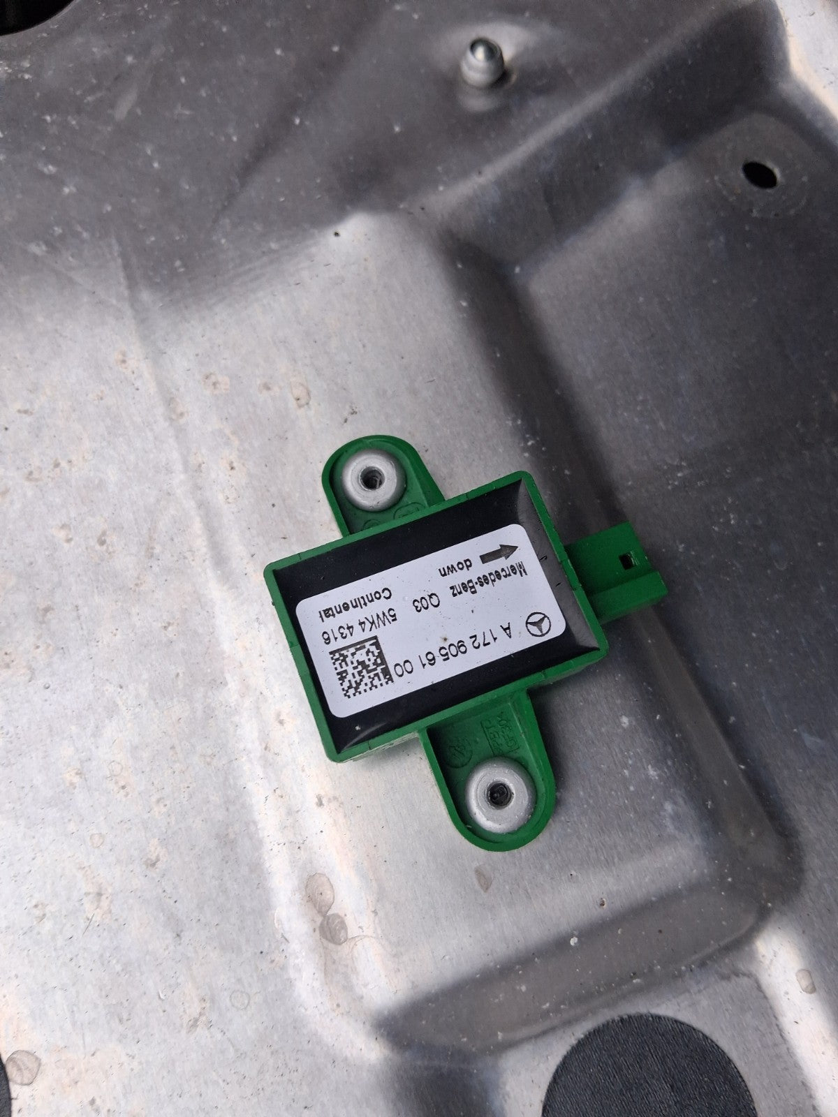 2015 MERCEDES BENZ C CLASS W204 OSF DRIVER SIDE FRONT WINDOW MOTOR REGULATOR