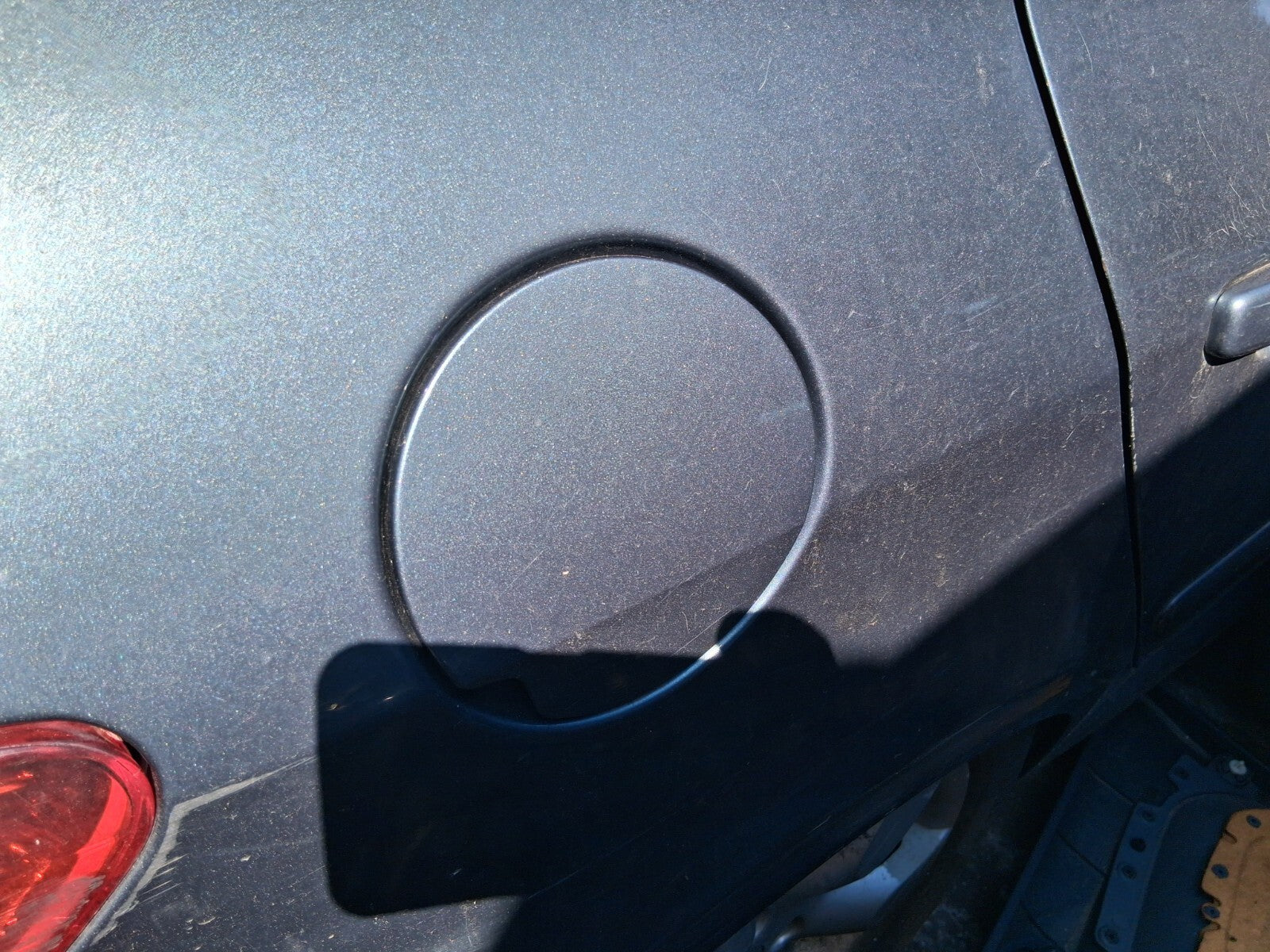 2006 PEUGEOT 307 FUEL FILLER CAP FLAP LID IRON GREY METALLIC EZWD