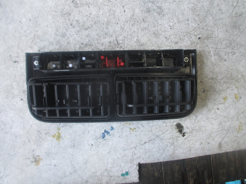 2008 FIAT GRANDE PUNTO AIR VENTS AND HAZARD SWITCH