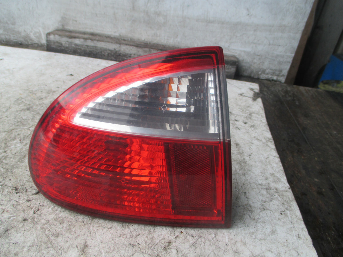 SEAT LEON 2005 NSR PASSENGER SIDE REAR TAIL LIGHT TAIL LAMP