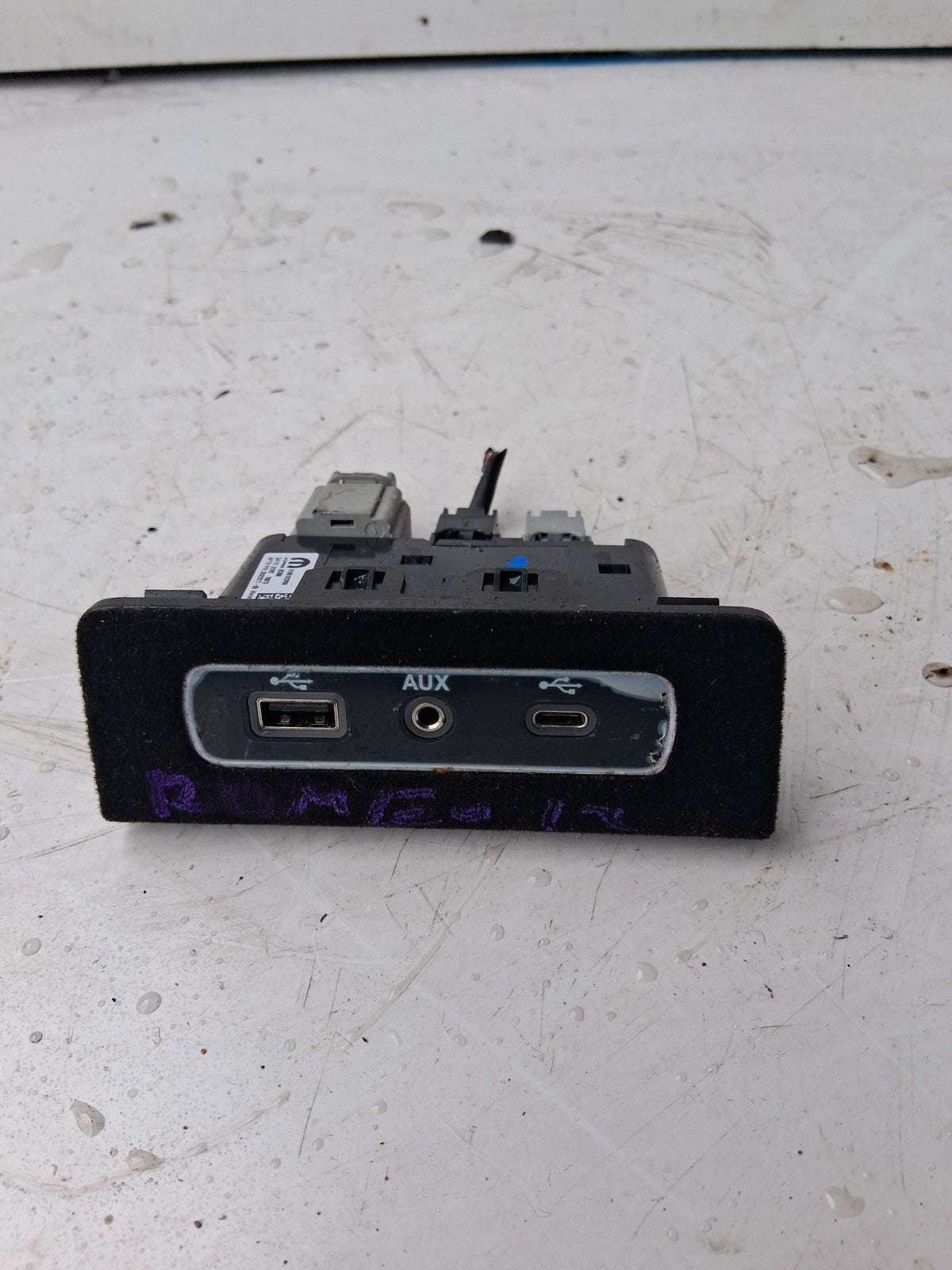 2022 ALFA ROMEO STELVIO USB CHARGING AUX USB C PORT 35322277