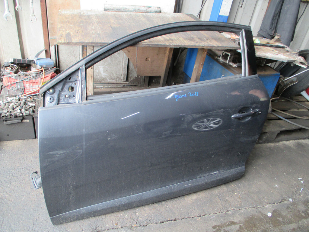 RENAULT MEGANE MK3 2013 NSF PASSENGER SIDE COMPLETE DOOR GRIS ECLIPSE