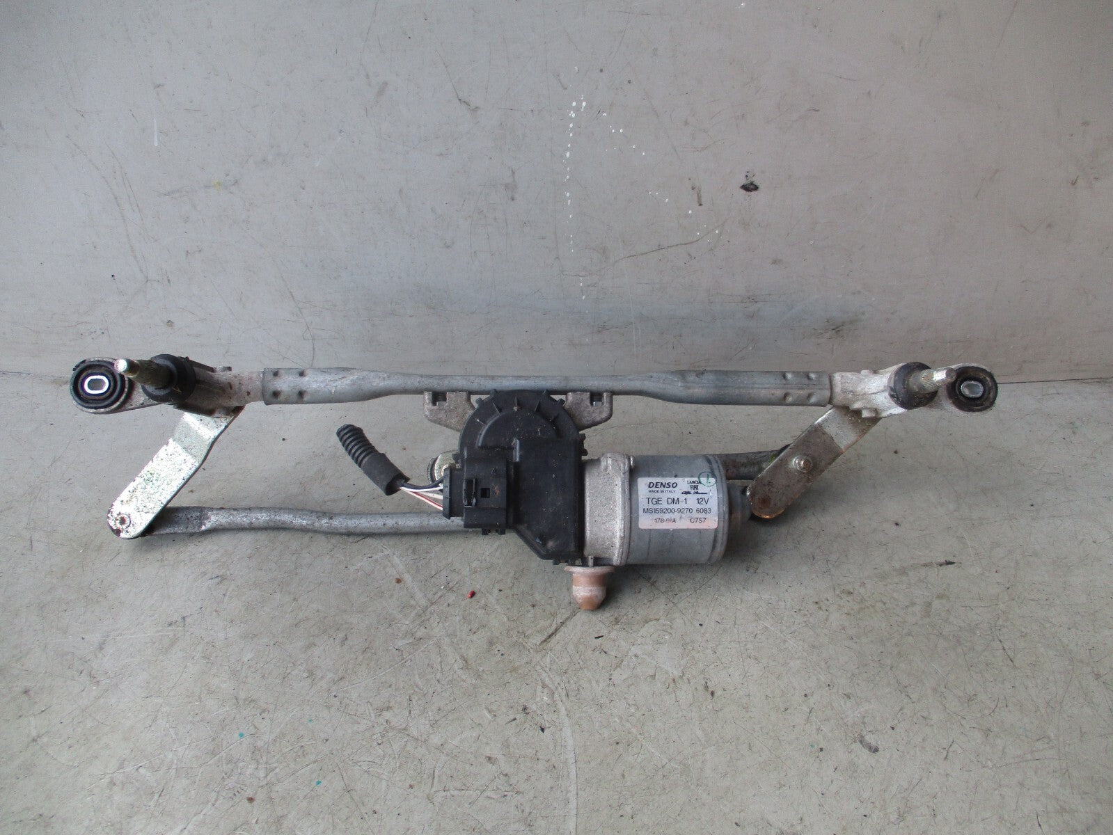2019 FIAT PANDA MK3 FRONT WINDSCREEN WIPER MOTOR LINKAGES MS1592009270