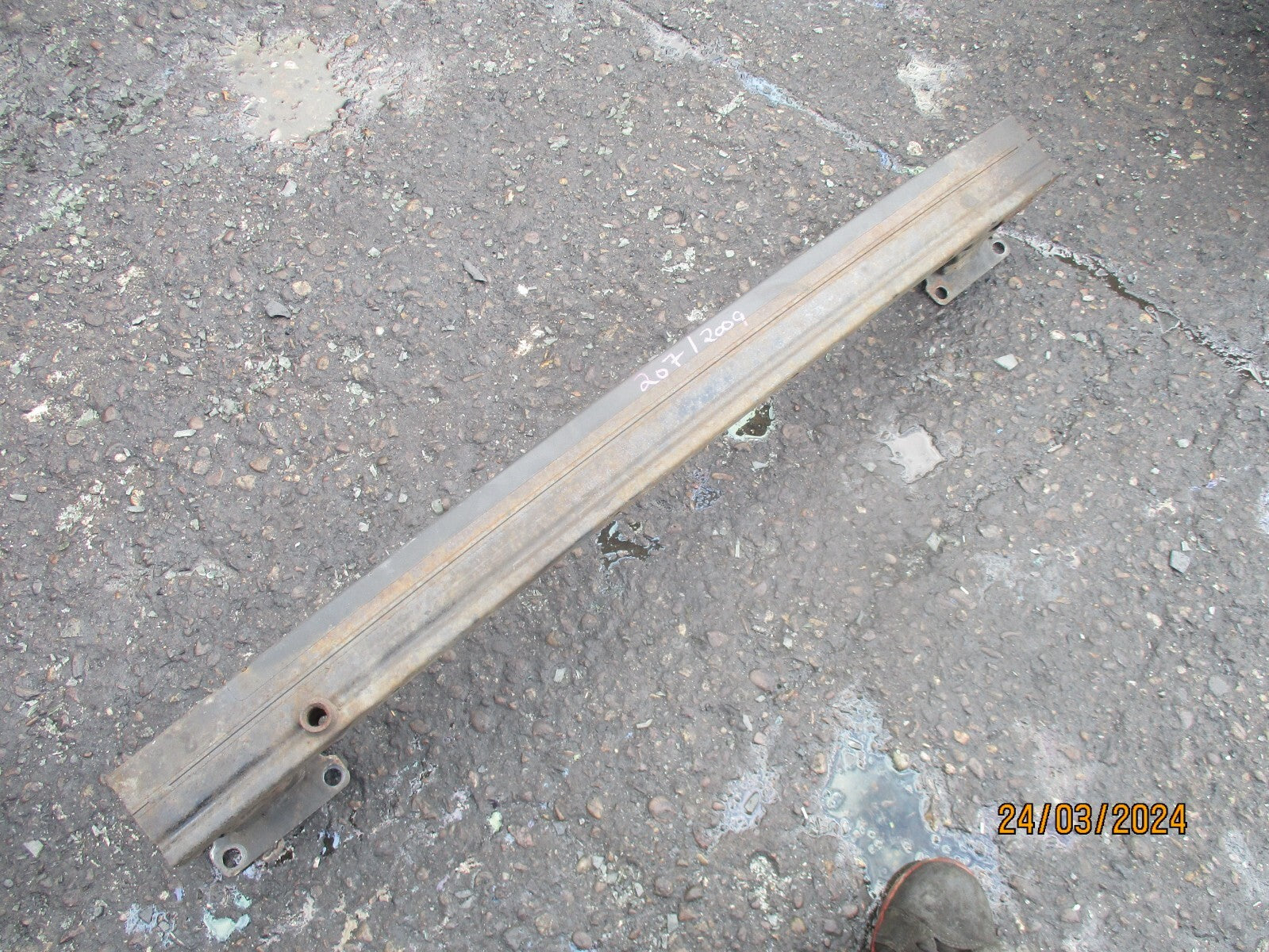 PEUGEOT 207 2009 FRONT COMPLETE BUMPER REINFORCEMENT CRASH BAR