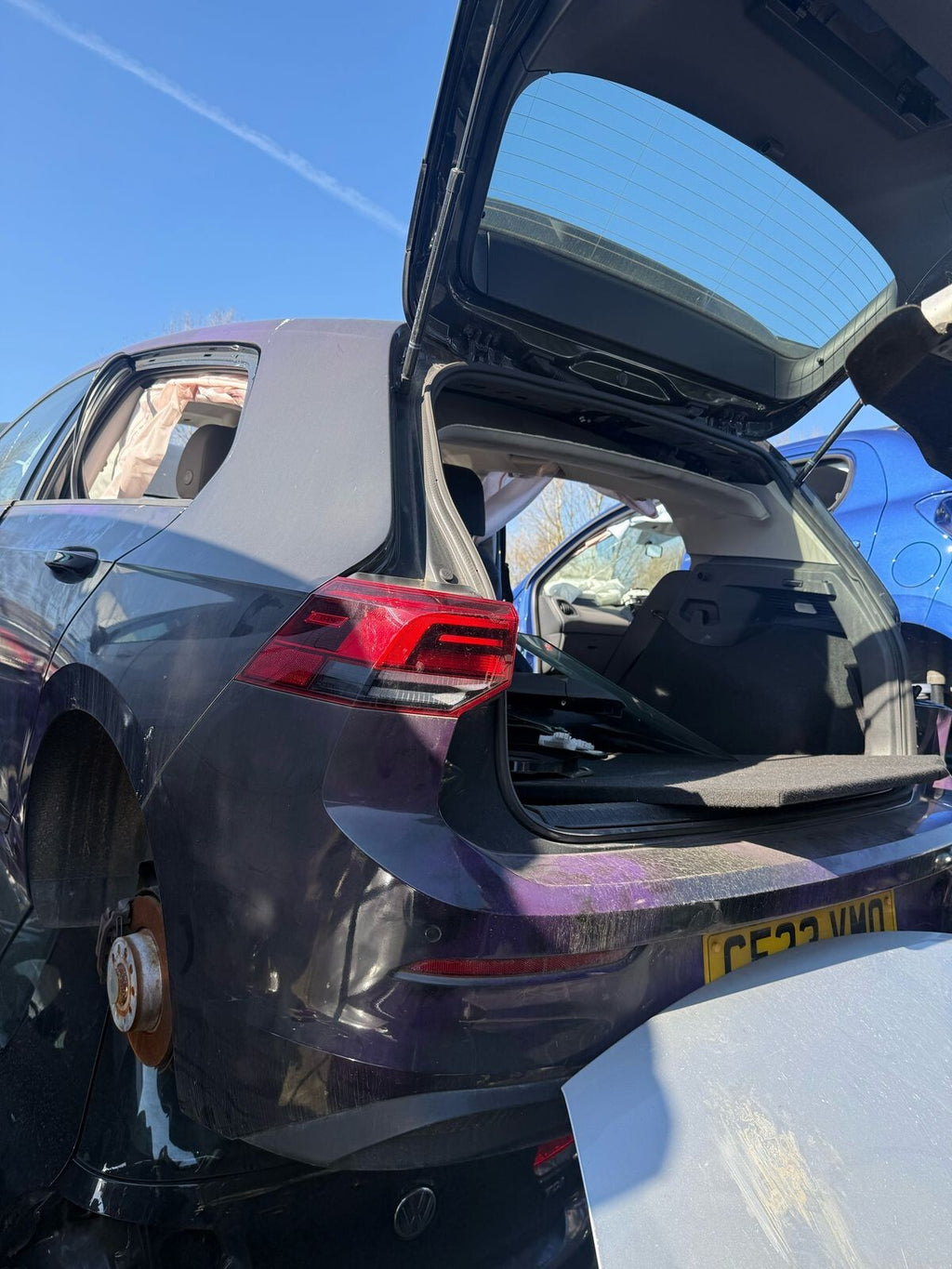 2023 VOLKSWAGEN GOLF MK8 NSR PASSENGER SIDE REAR QUARTER CUT