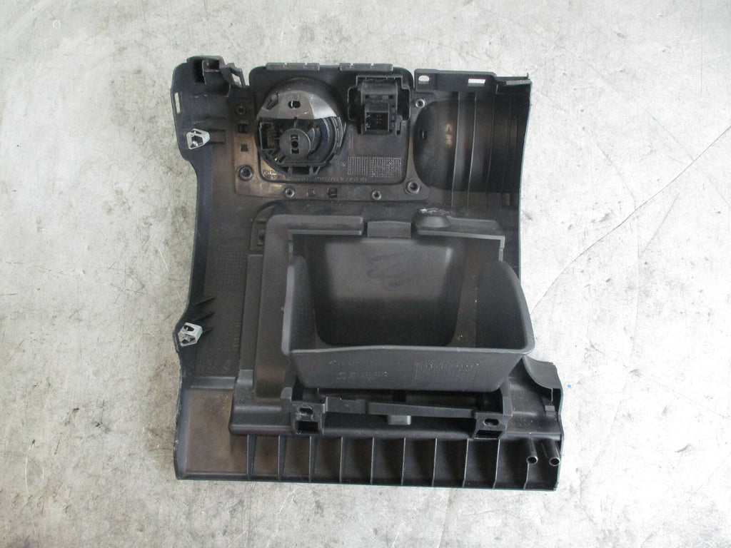 VW VOLKSWAGEN GOLF MK6 OS DRIVER SIDE GLOVE BOX WITH HEADLIGHT SWITCH 5K2857919