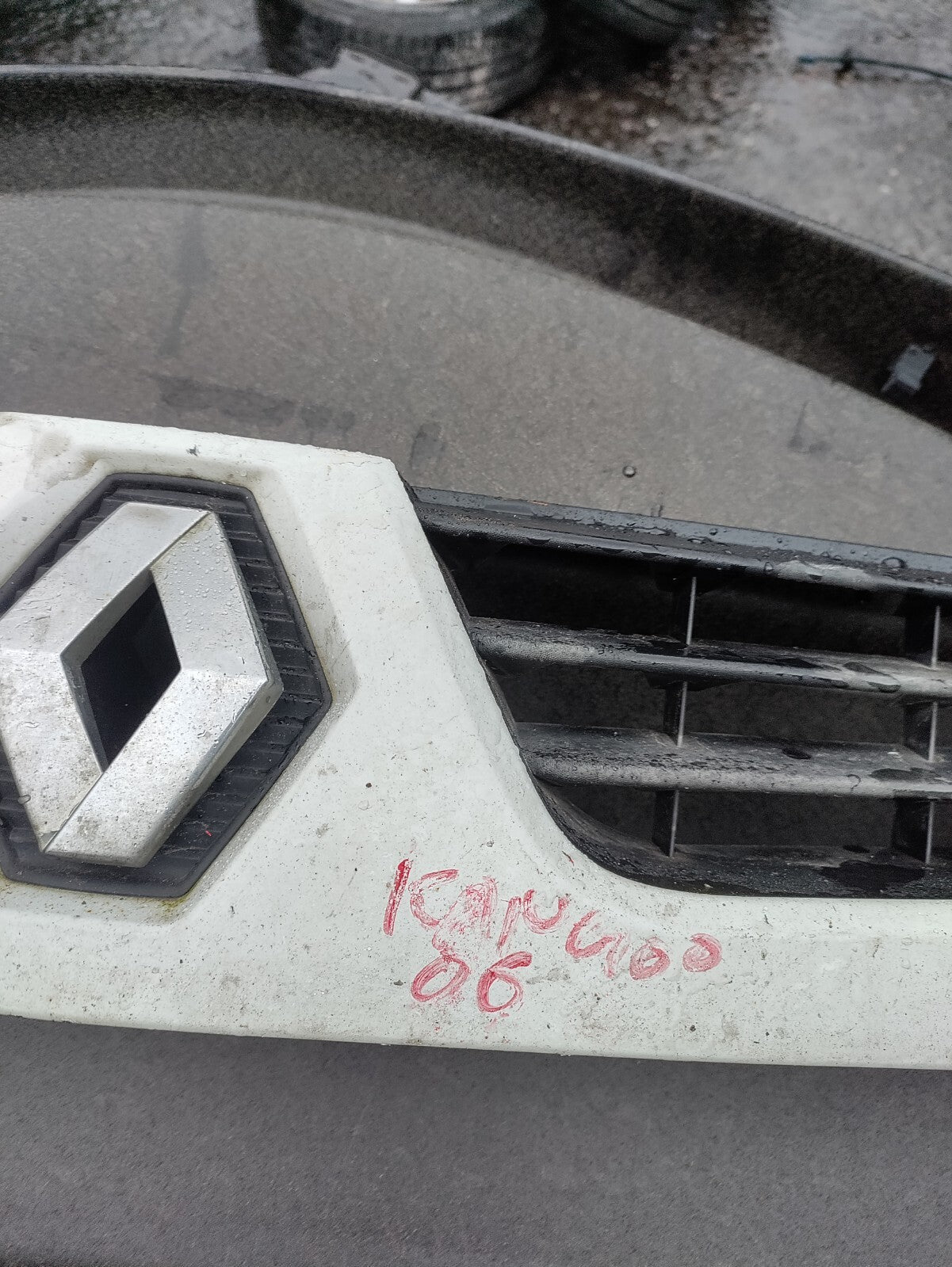 2006 RENAULT KANGOO MK1 FRONT GRILLE GRILL WHITE