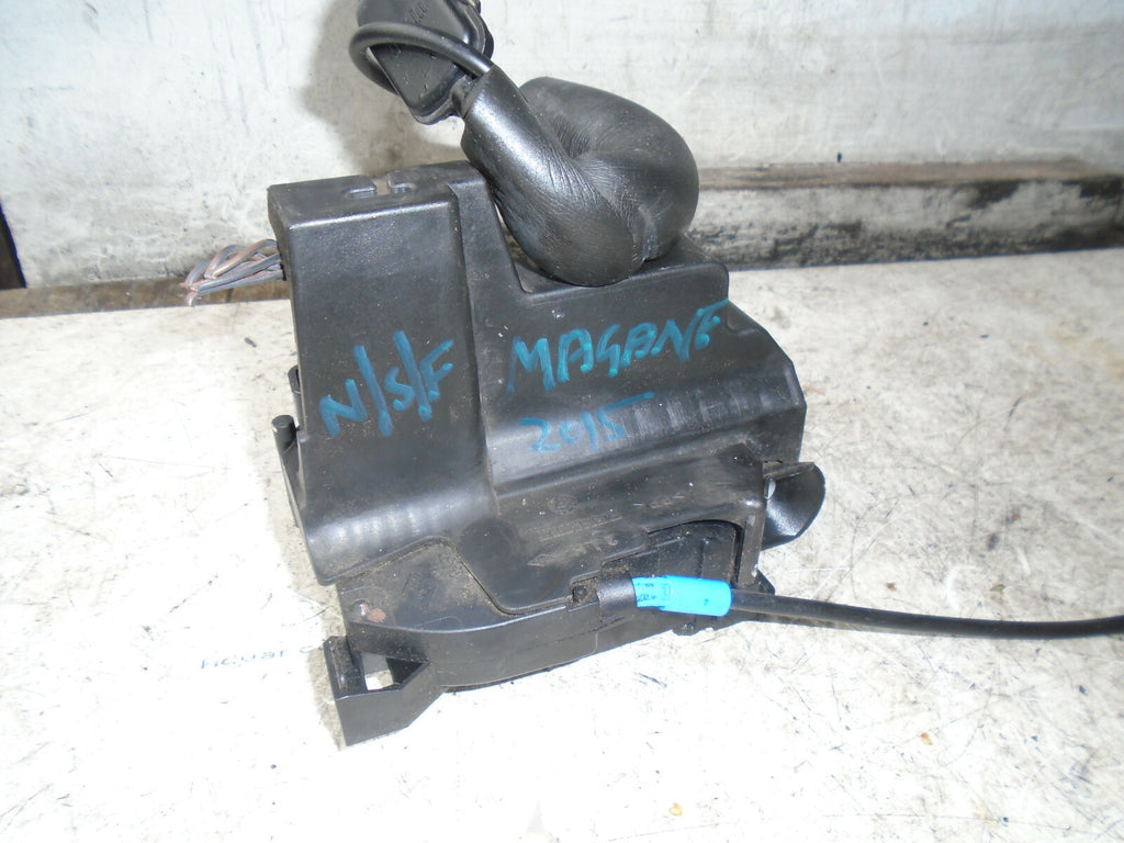RENAULT MEGANE MK3 2015 NSF PASSENGER SIDE FRONT DOOR LOCK MECHANISM