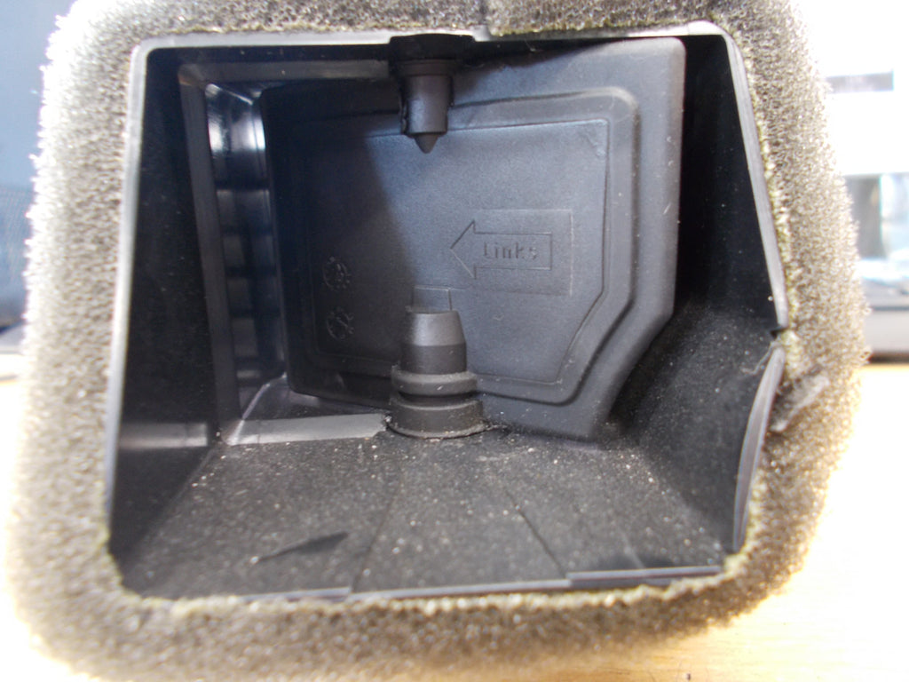 2006 VW NS DASHBOARD AIR VENT 1Q0819703