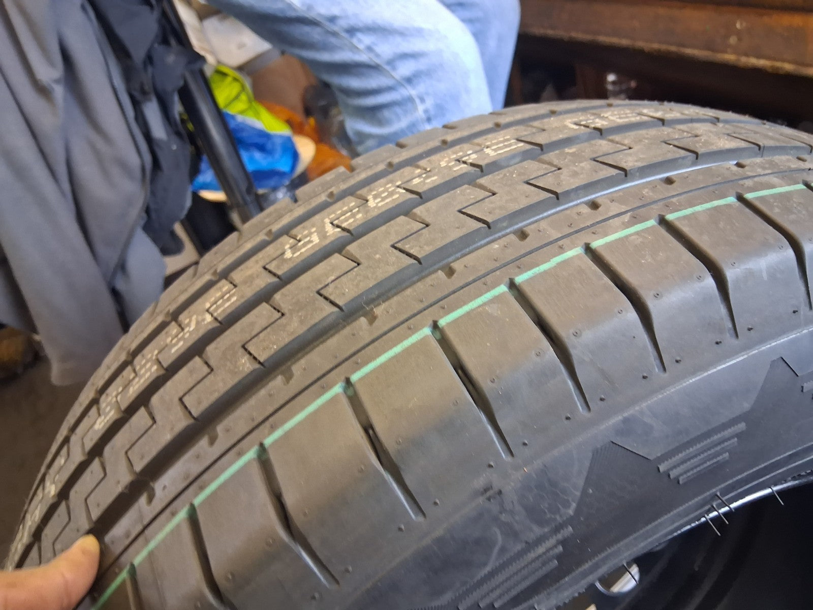VW VOLKSWAGEN CRAFTER MK2 MAN 16 INCH STEEL WHEEL & TYRE 235/65R16C 2N0601027