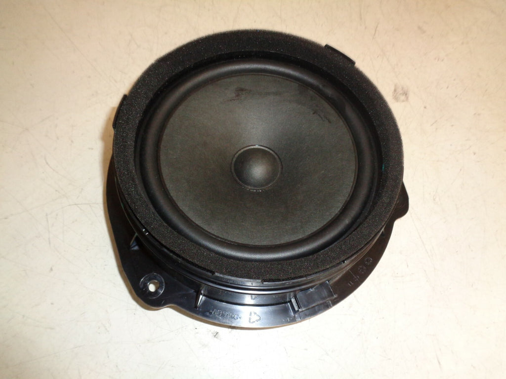 AUDI A3 8V 2017 5 DOOR S-LINE OSR DRIVER SIDE REAR DOOR SPEAKER 8V4036411B