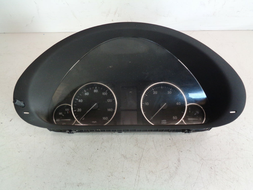 MERCEDES BENZ C CLASS 2005W203 SPEEDO SPEEDOMETER INSTRUMENT CLUSTER A2035407647