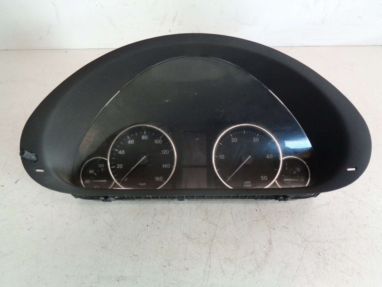 MERCEDES BENZ C CLASS 2005W203 SPEEDO SPEEDOMETER INSTRUMENT CLUSTER A2035407647