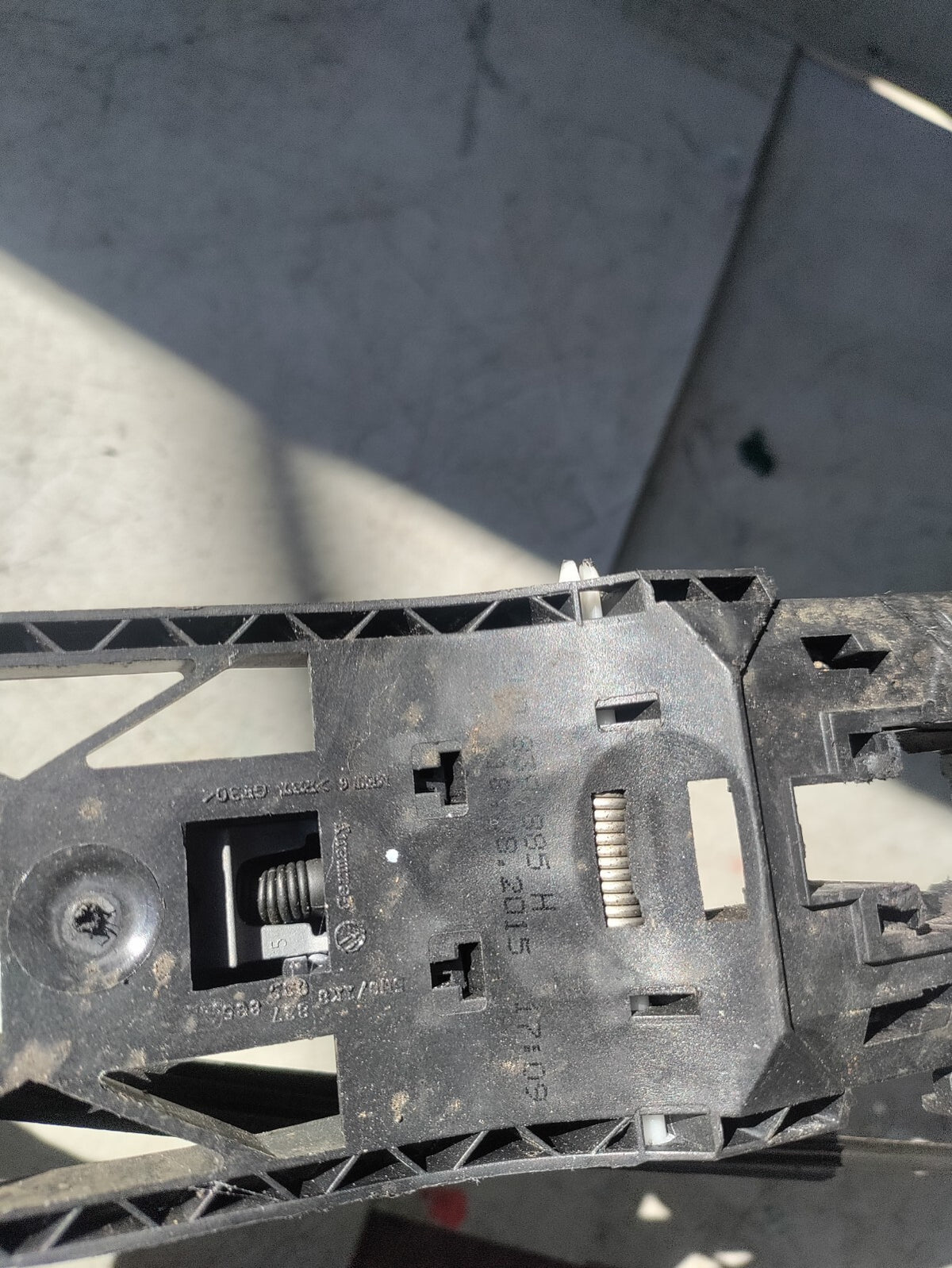 SEAT IBIZA MK4 2014 3 DOOR NS PASSENEGR SIDE DOOR LOCK MECHANISM 5N2837015E