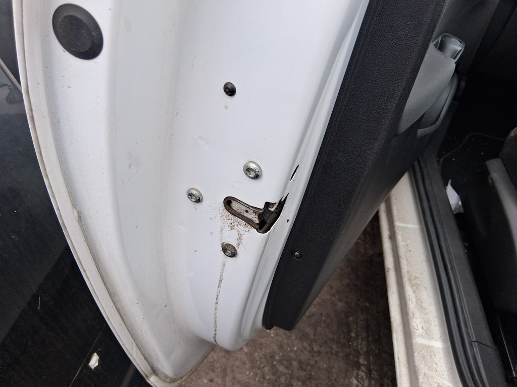 2019 VAUXHALL CORSA E 3 DOOR NS PASSENGER SIDE LEFT DOOR LOCK MECHANISM