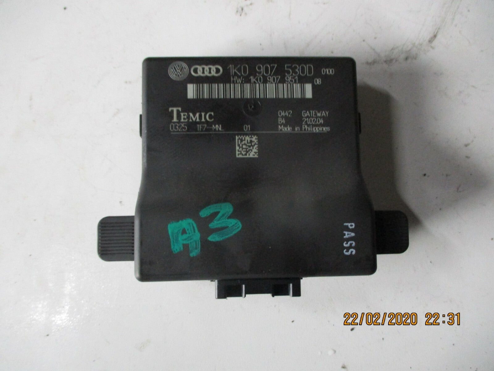 AUDI A3 8P MK2 2004 GATEWAY CONTROL MODULE UNIT 1K0907530D
