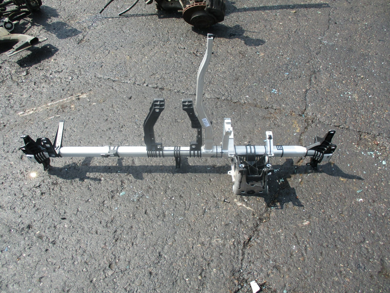 MERCEDES A CLASS W176 DASHBOARD SUPPORT FRAME A1766801555