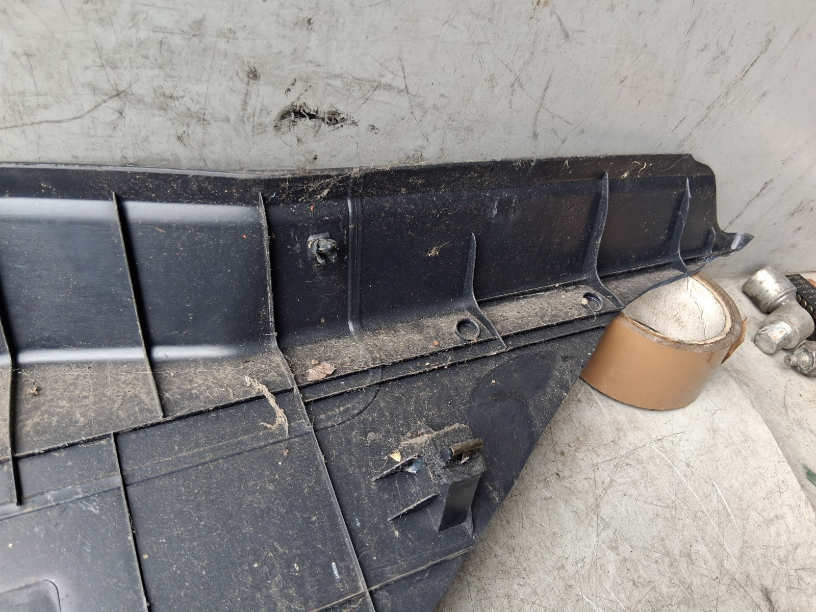 2005 HYUNDAI GETZ REAR TAILGATE BOOTLID TRIM PANEL 817501C010