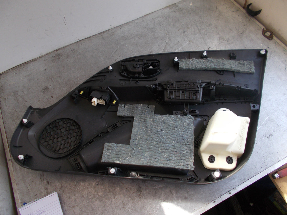 TOYOTA AYGO AB40 (MK2) 2017 5 DOOR PASSENGER SIDE FRONT DOOR CARD NSF