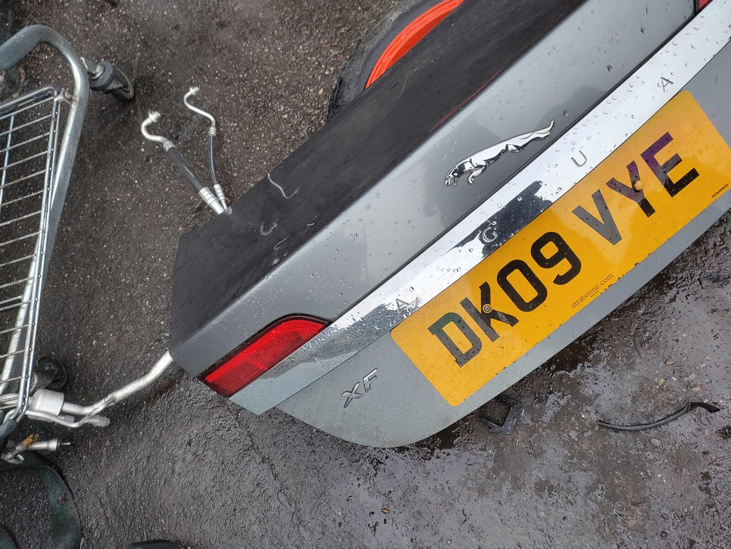 2009 JAGUAR XF X250 REAR TAILGATE BOOT-LID SILVER