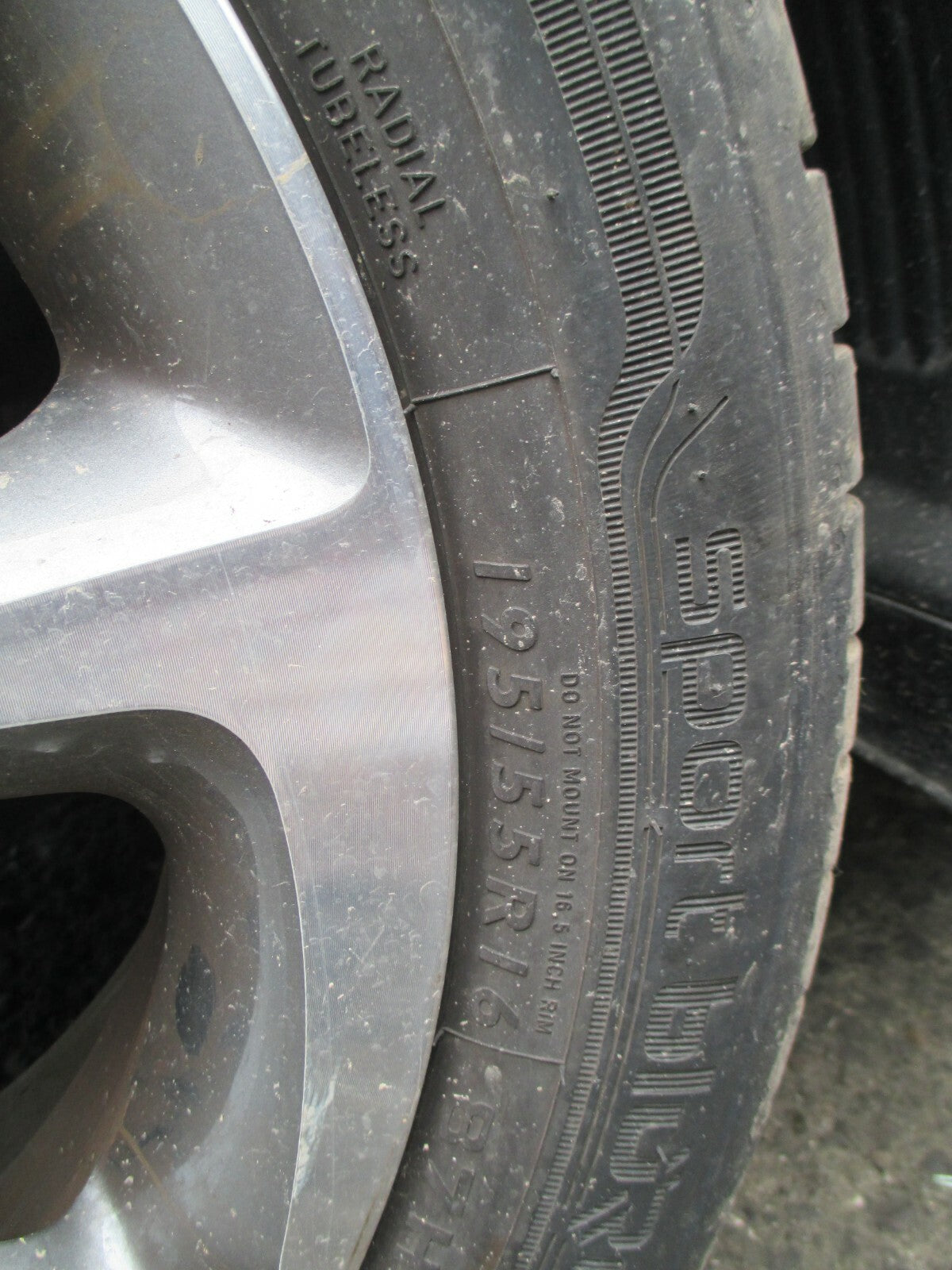 HYUNDAI i20 2015 - 18 WHEEL AND TYRE 195 55 16 16 INCH