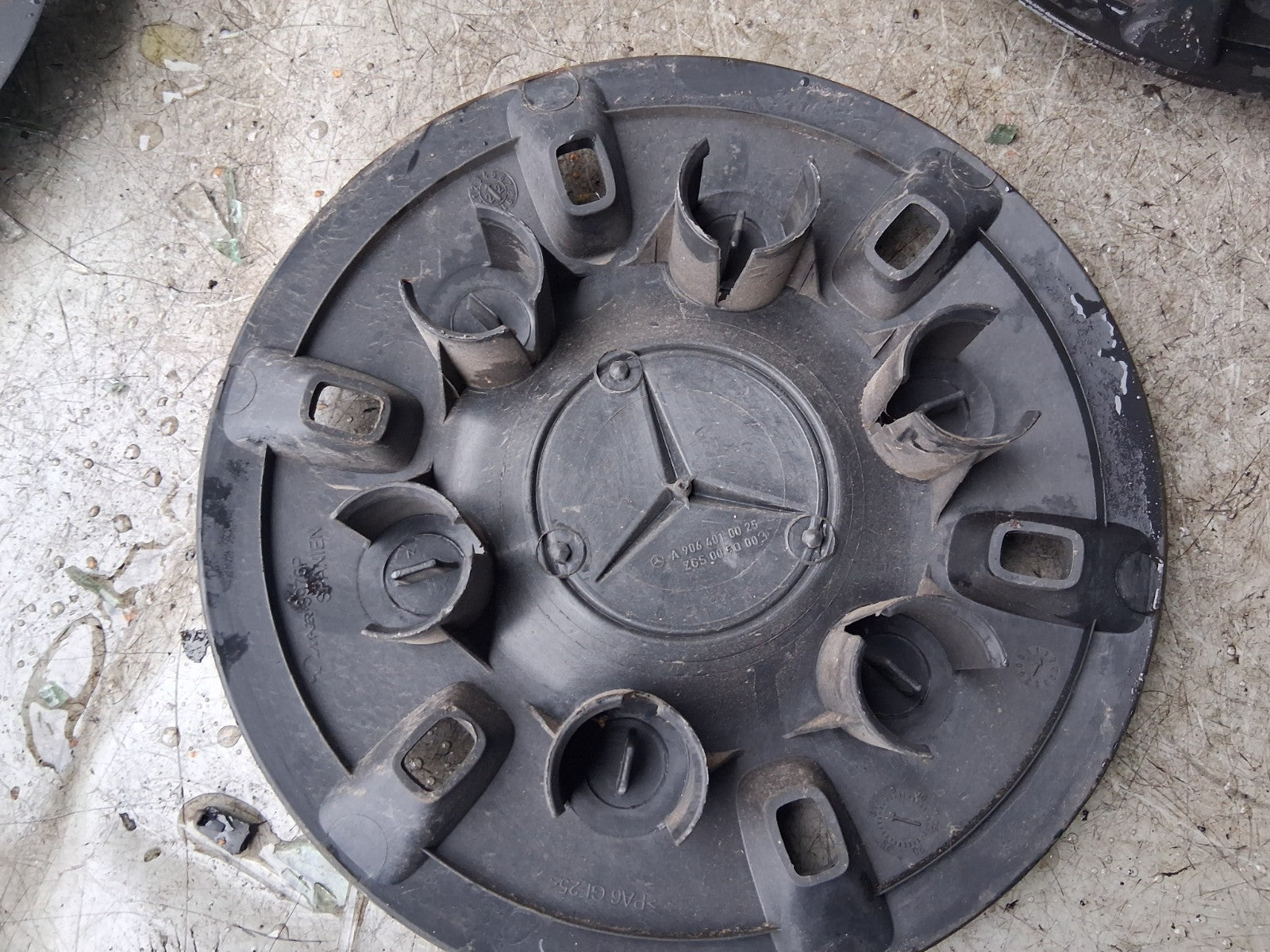 2023 MERCEDES SPRINTER W907 PACK OF 3 CENTER WHEEL CAP A9064010025