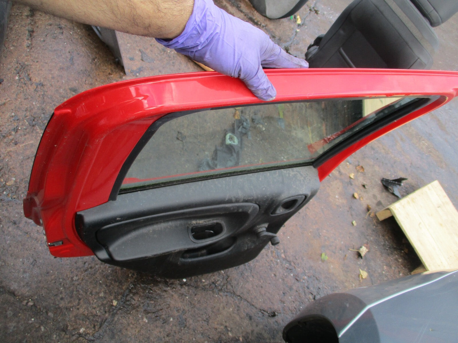 FIAT PANDA MK3 2019 NSR PASSENGER SIDE REAR COMPLETE DOOR AMORE RED 078/A