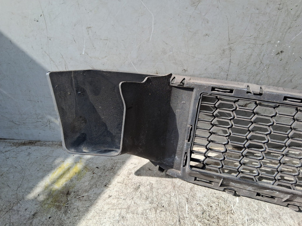 2010 BMW 5 SERIES F10 FRONT LOWER BUMPER GRILLE 8049347