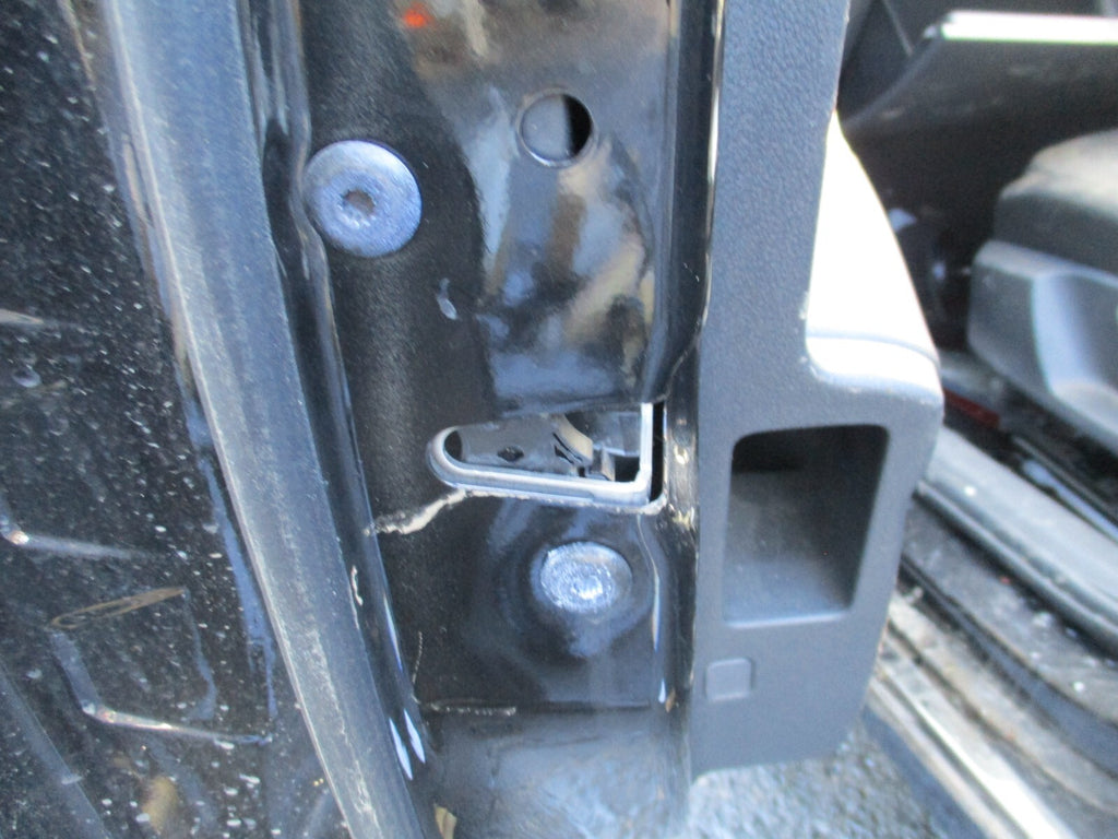 2023 SKODA OCTAVIA MK4 NX NSF PASSENGER SIDE FRONT DOOR LOCK MECHANISM