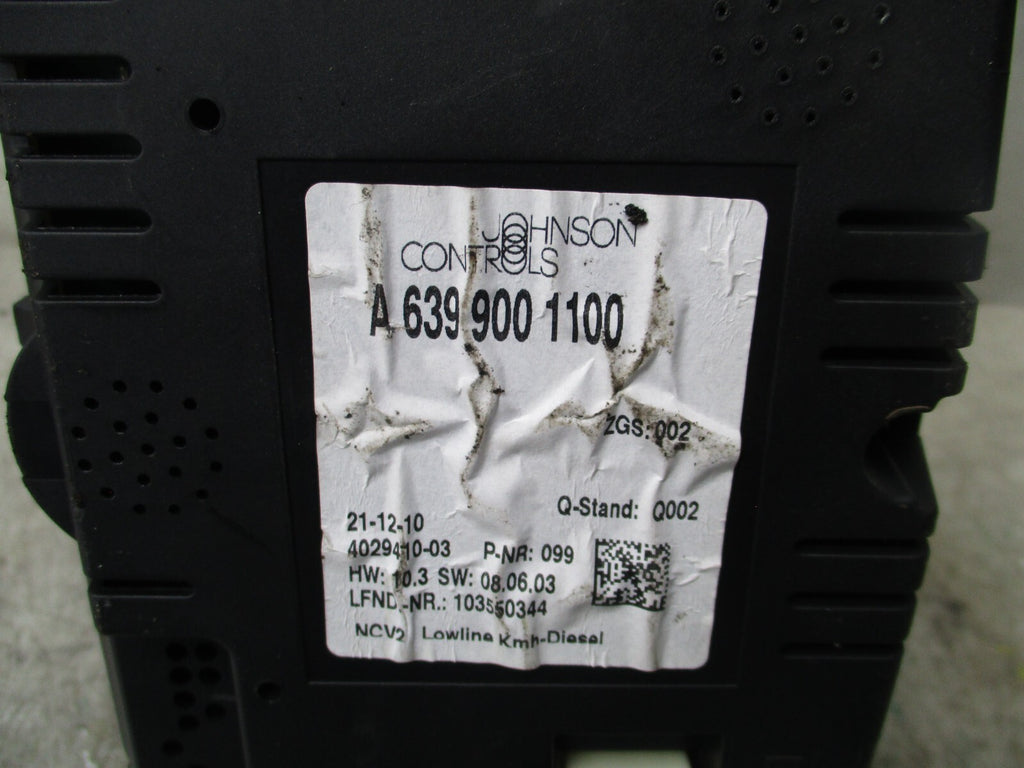 MERCEDES VITO W639 2011 2.1 DIESEL SPEEDOMETER INSTRUMENT CLUSTER A6399001100