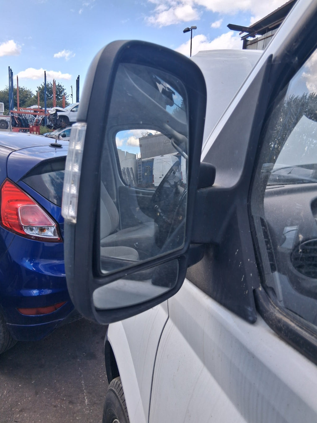 2020 SAIC LDV V80 NSF PASSENGER SIDE FRONT LEFT WING MIRROR BLACK