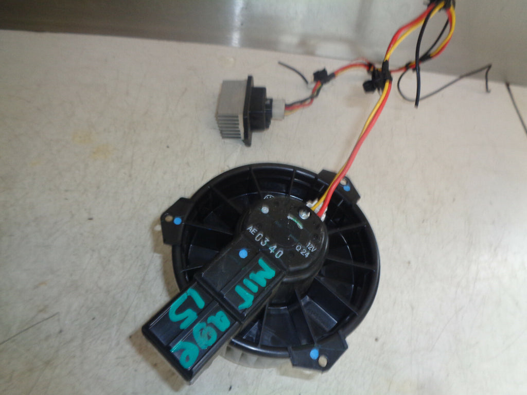 MITSUBISHI MIRAGE 2 MK6 1.2 PETROL HEATER BLOWER MOTOR WITH RESISTOR