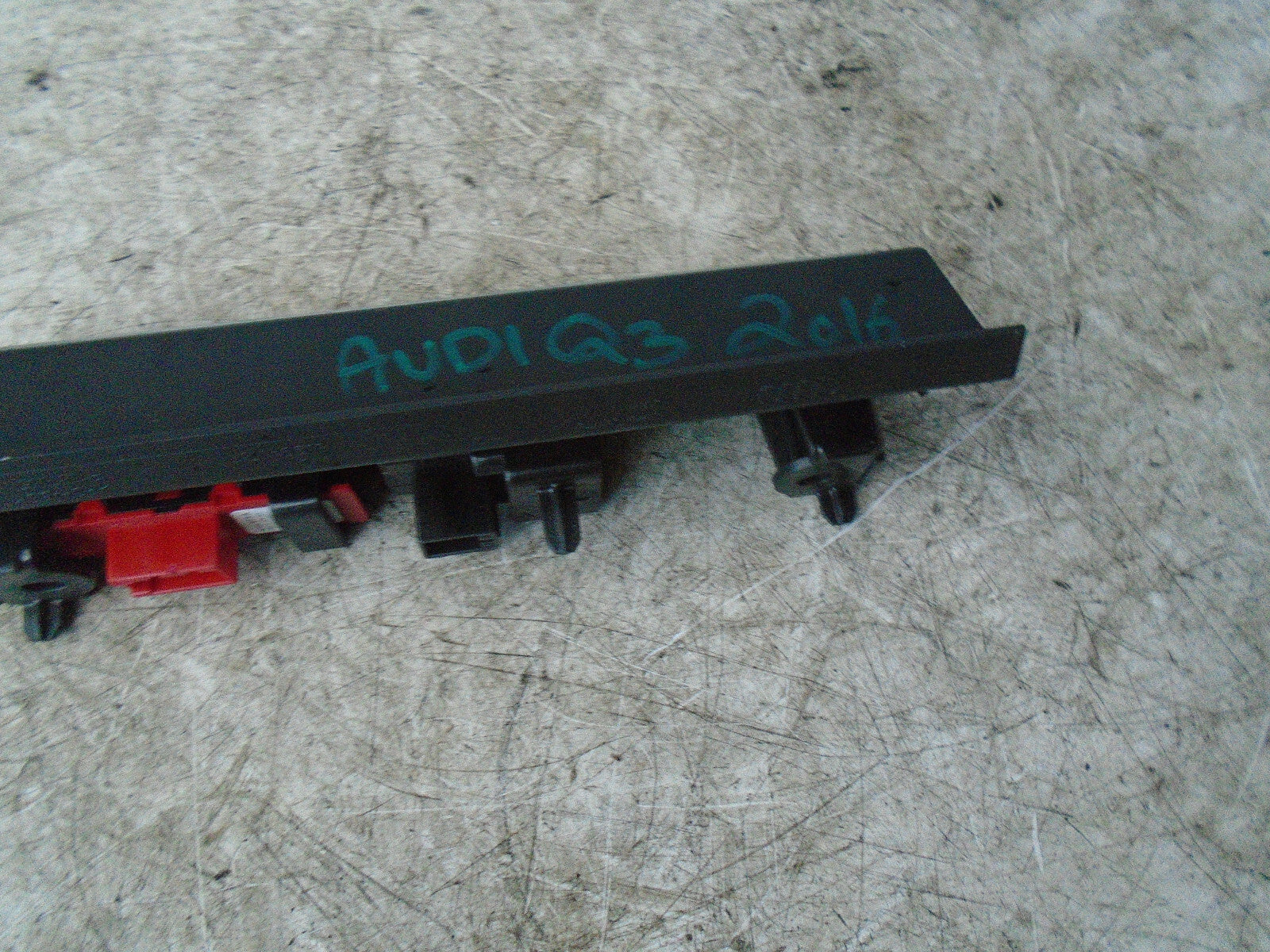 AUDI Q3 2017 FRONT DASHBOARD ESP STOP START SWITCH PANEL 8U2941567